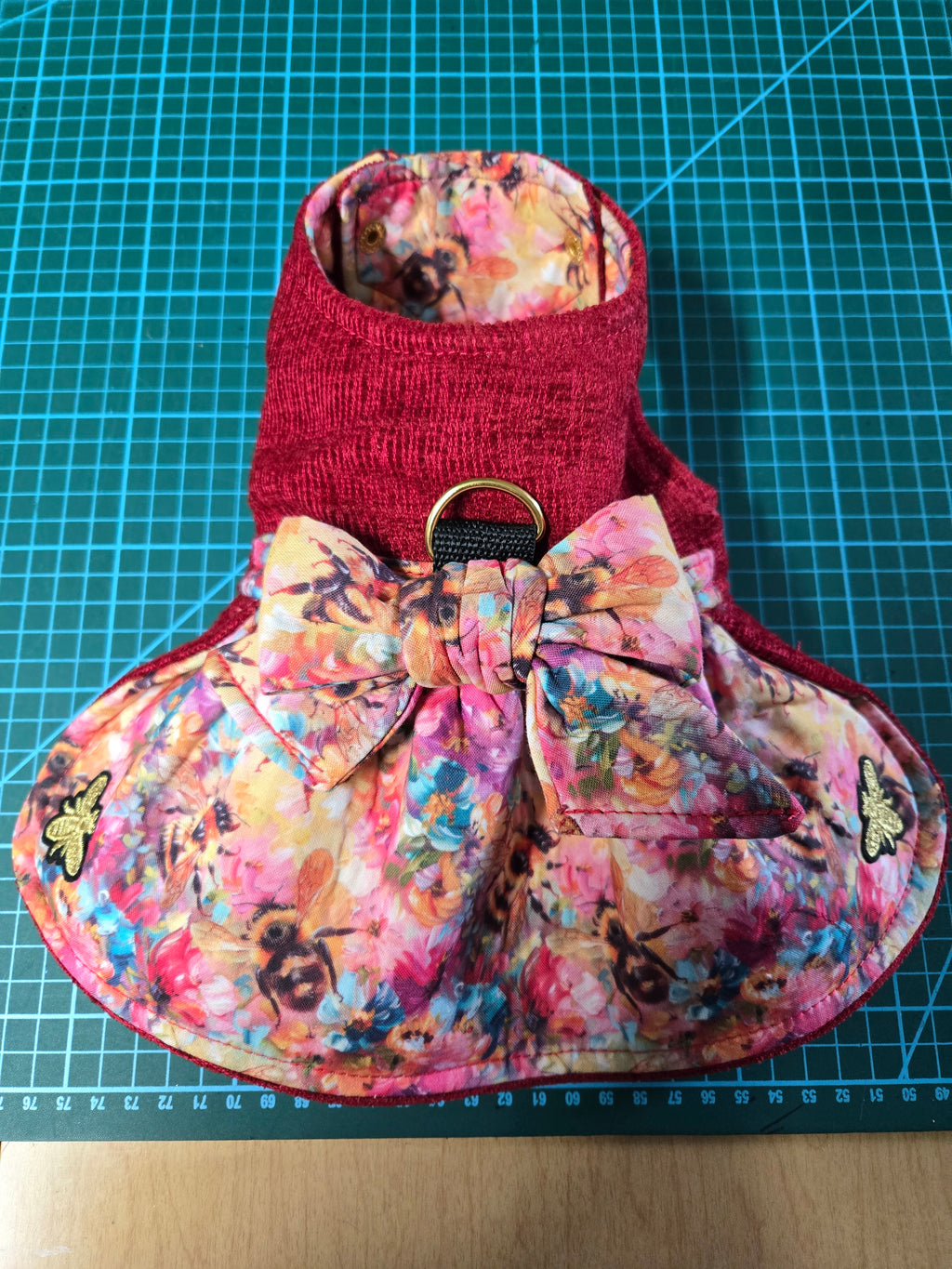Handmade Pet Dog or Cat Dress Clothing Red and Floral with snaps 3-6lb. Pet