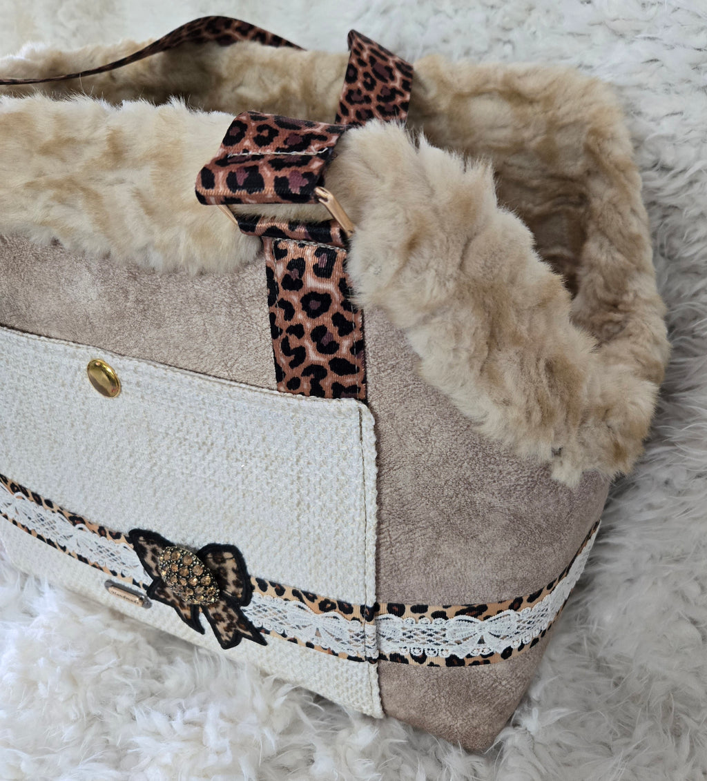 Dog Carrier, Outfit & Leash Homemade light color, 4-6lbs.