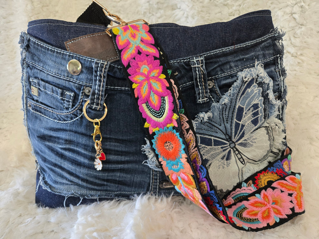 Handmade Jean purse with lots of pockets.