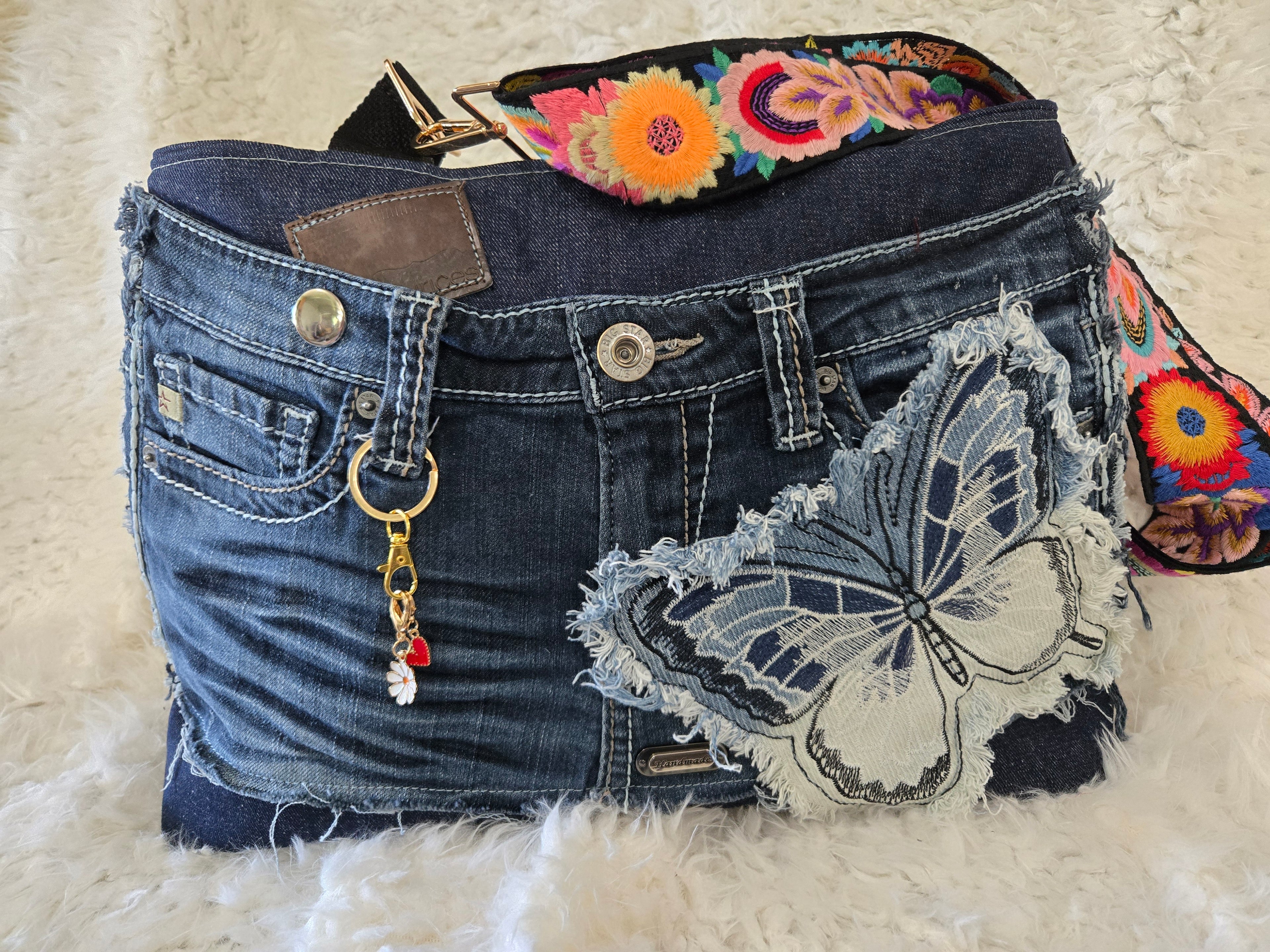 Handmade Jean purse with lots of pockets.