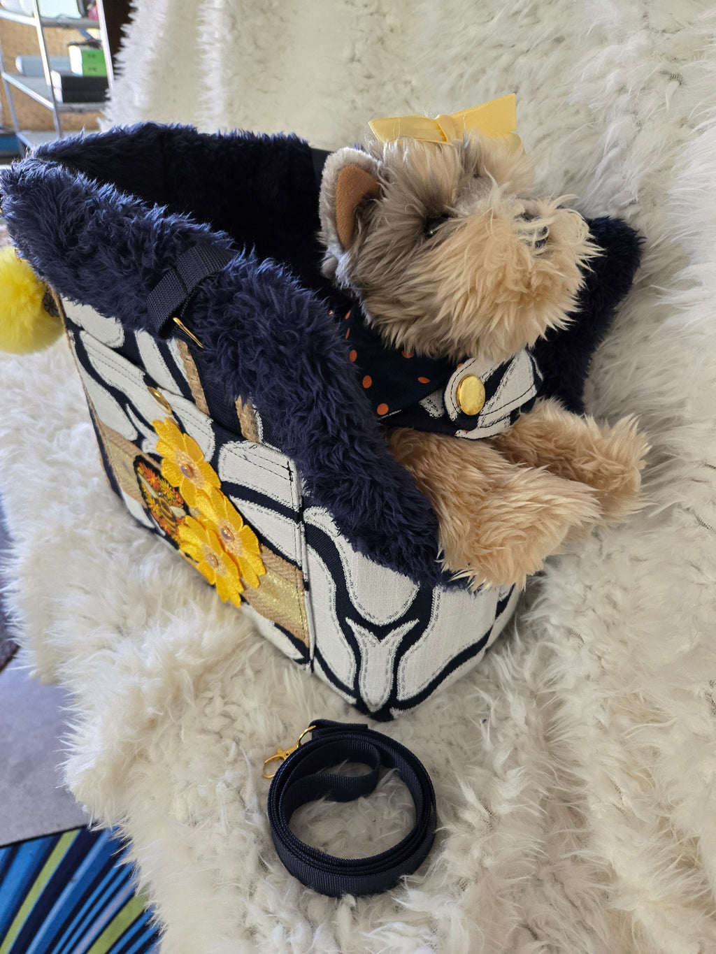Navy Blue, Yellow & White dog Carrier 4-6lbs.
