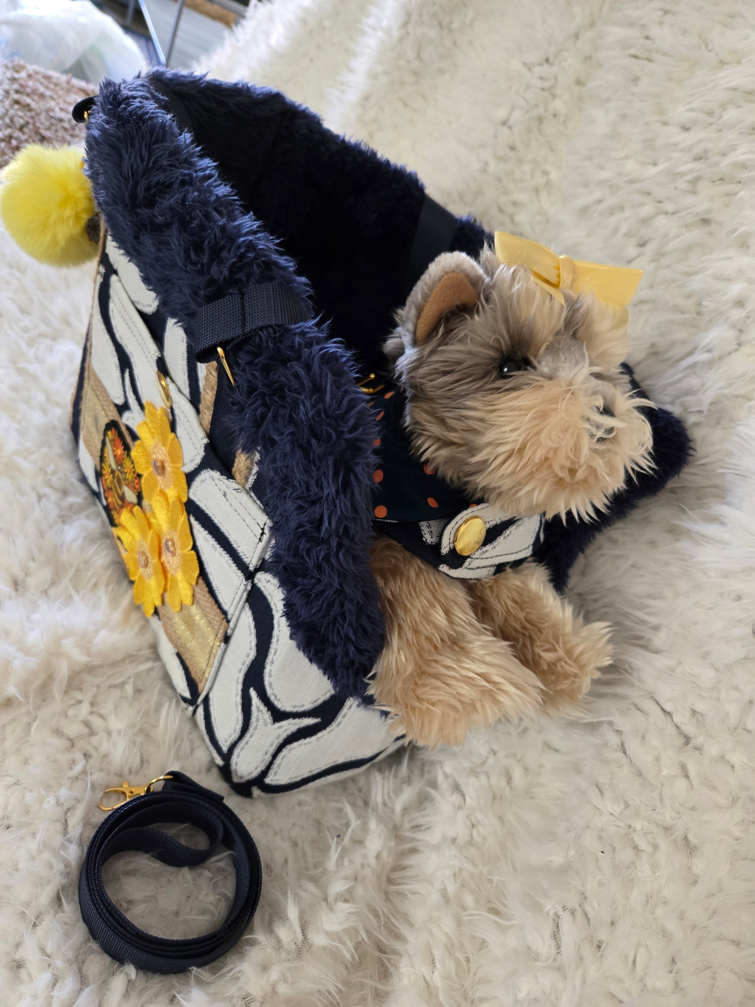 Navy Blue, Yellow & White dog Carrier 4-6lbs.
