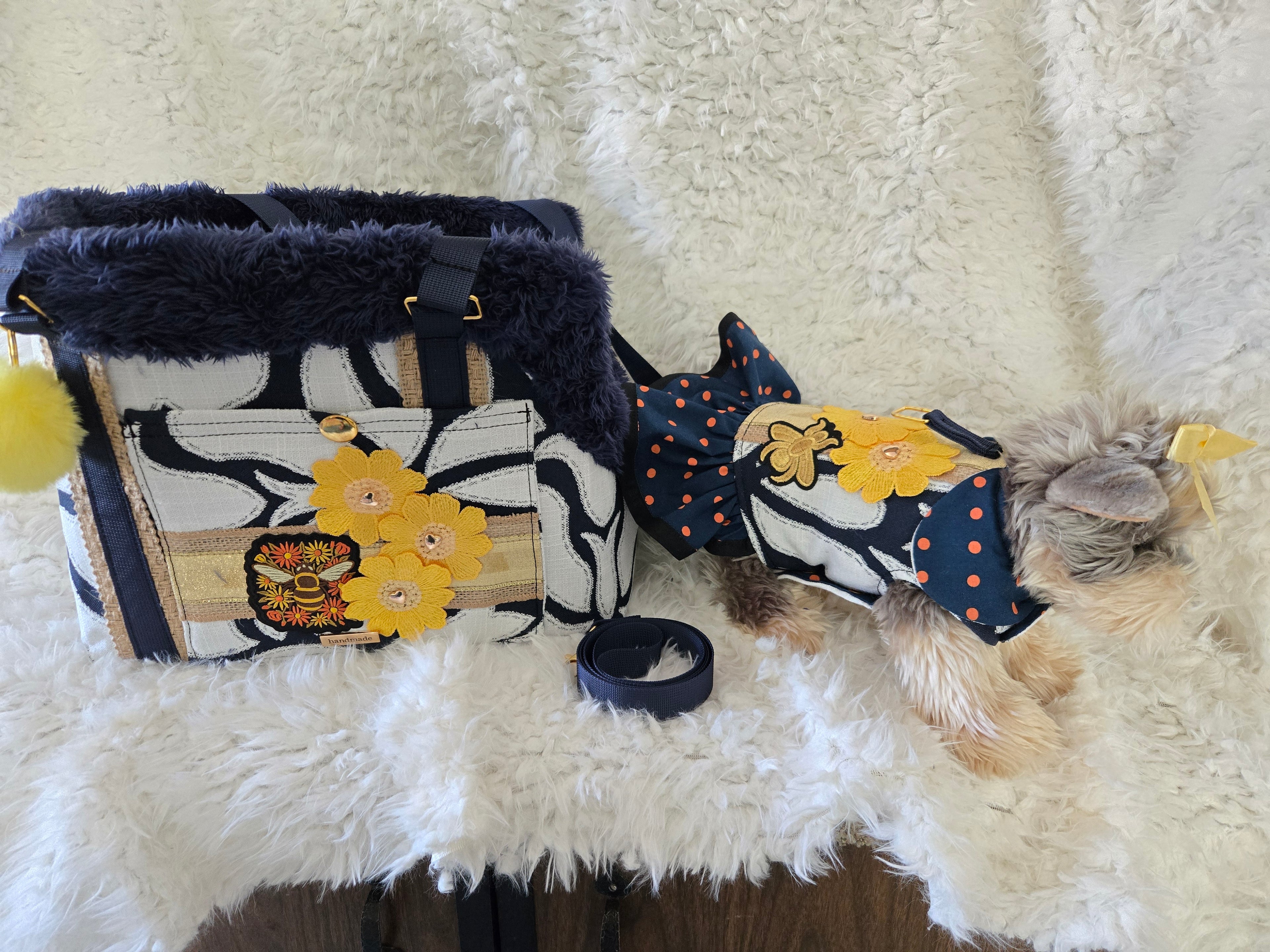 Navy Blue, Yellow & White dog Carrier 4-6lbs.