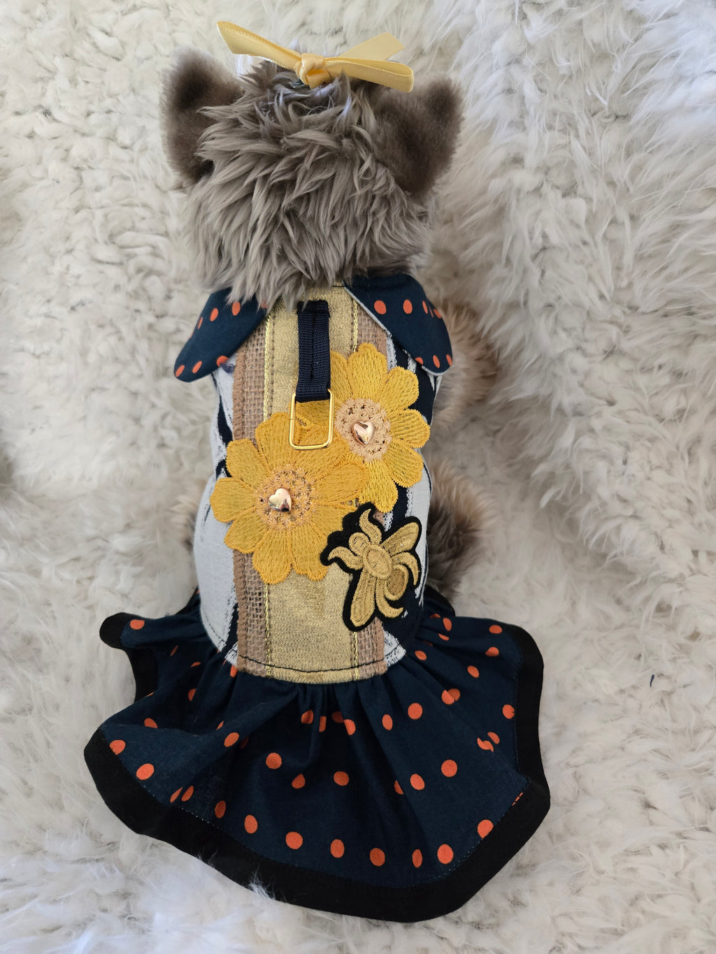 Navy Blue, Yellow & White dog Carrier 4-6lbs.