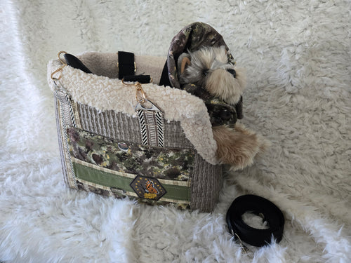 Camouflage and Gray pet carrier. Outfit and leash. For that little furry boy, he will love it. 4-6lbs. Size medium.