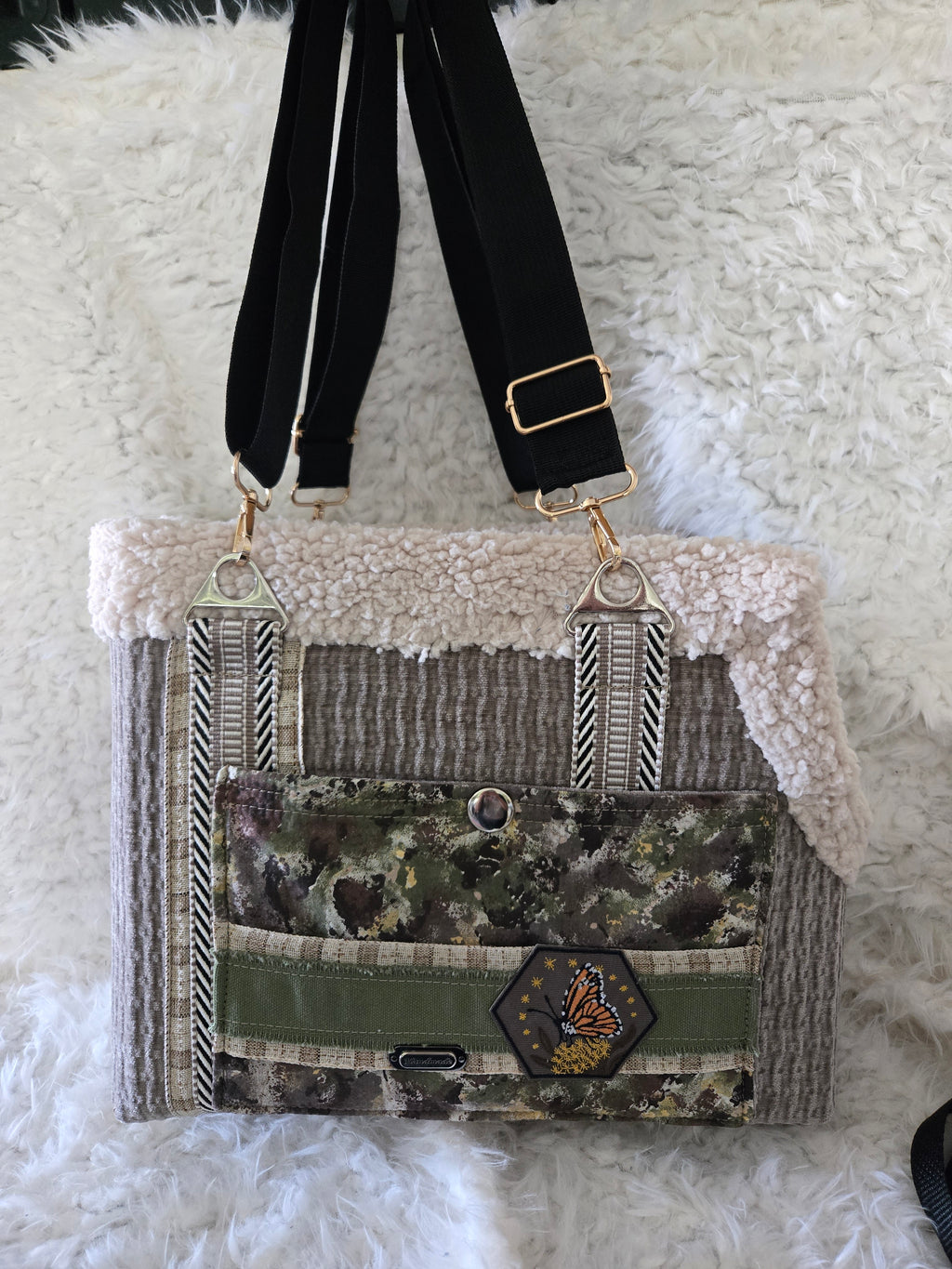 Camouflage and Gray pet carrier. Outfit and leash. For that little furry boy, he will love it. 4-6lbs. Size medium.