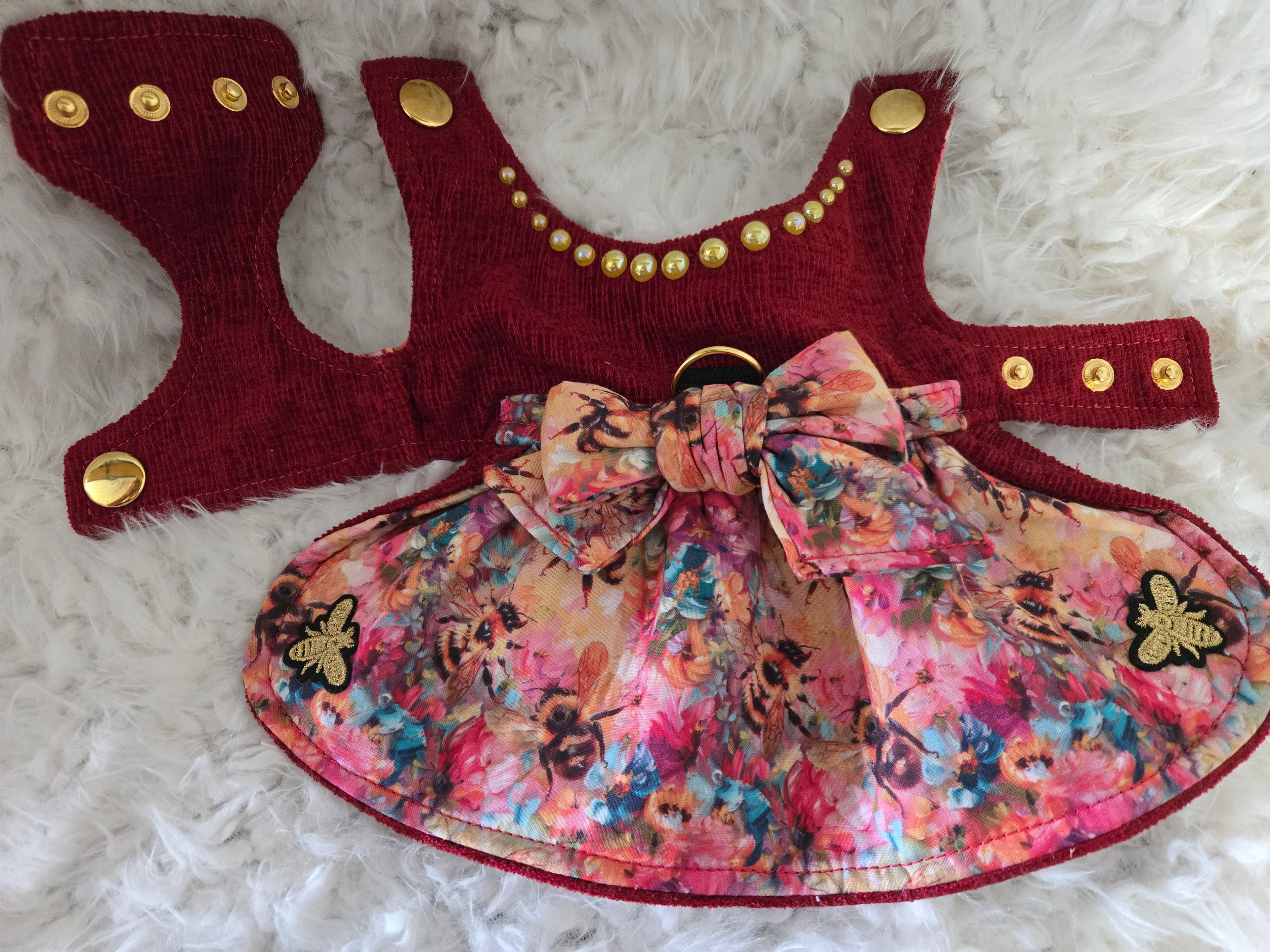 Handmade red and yellow dog carrier with dress to match and leash. Size medium 4-6lbs