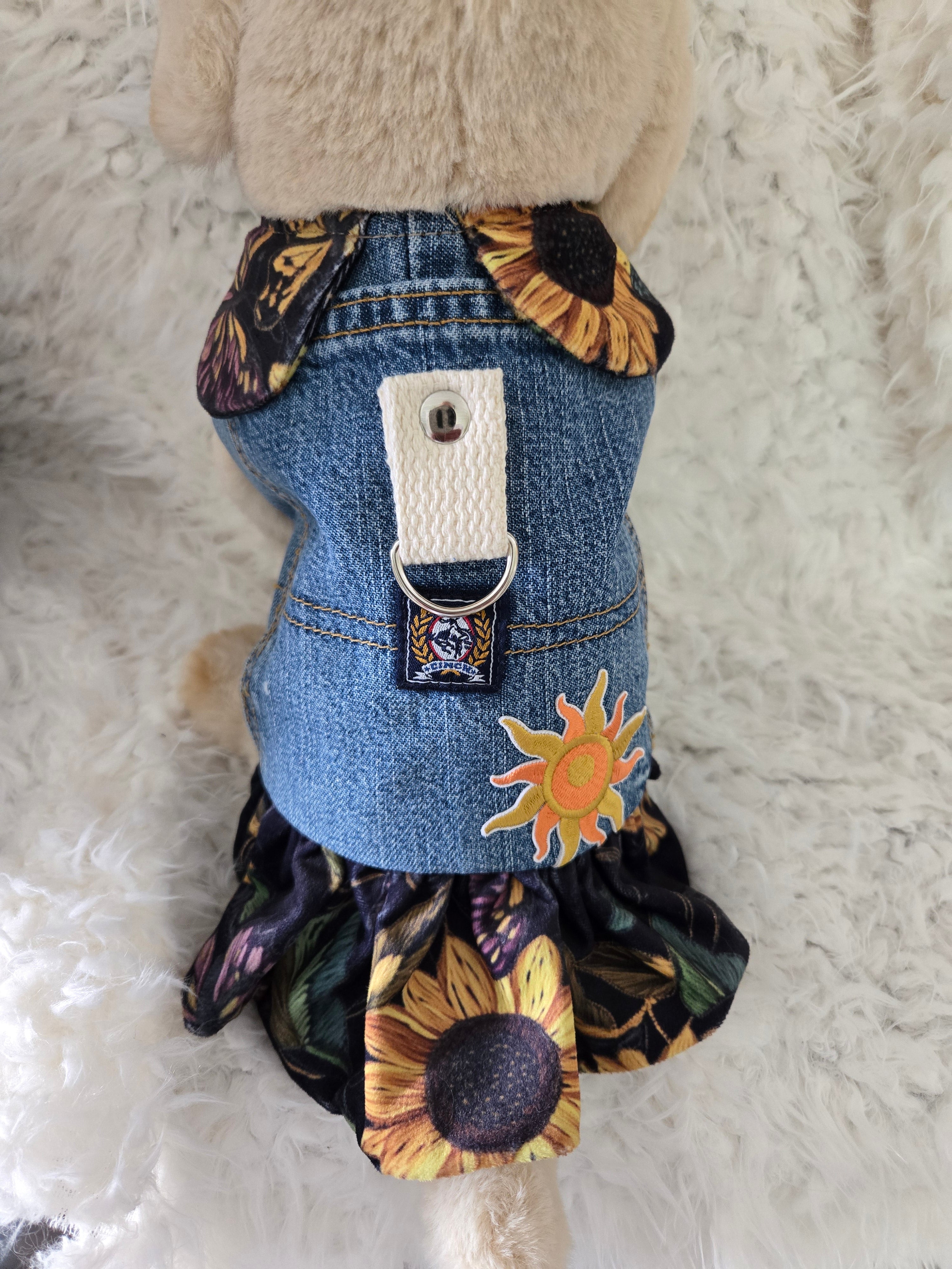Medium to large dog carrier with sunflowers on fake Fur and Jean pockets. Manny pocket with crossbody straps, handmade in the USA