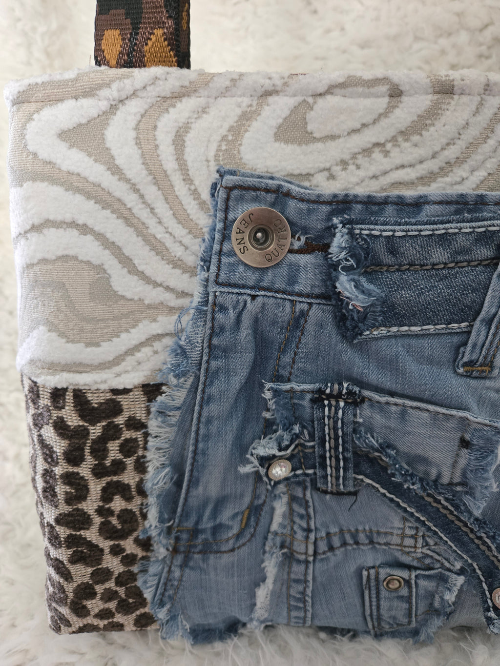 Cheetah and Jean purse handbag. So I say, size 16, / 12.