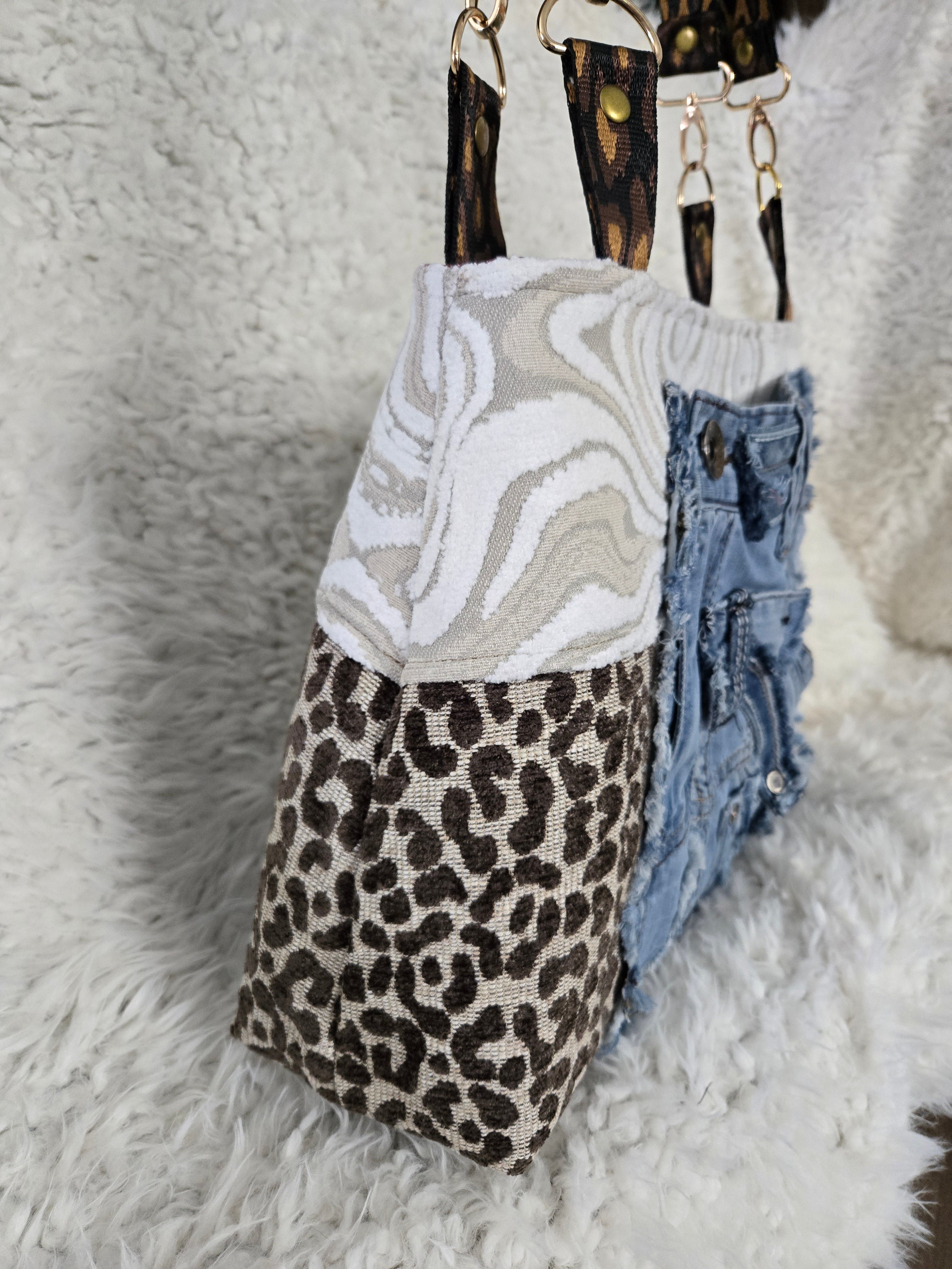 Cheetah and Jean purse handbag. So I say, size 16, / 12.