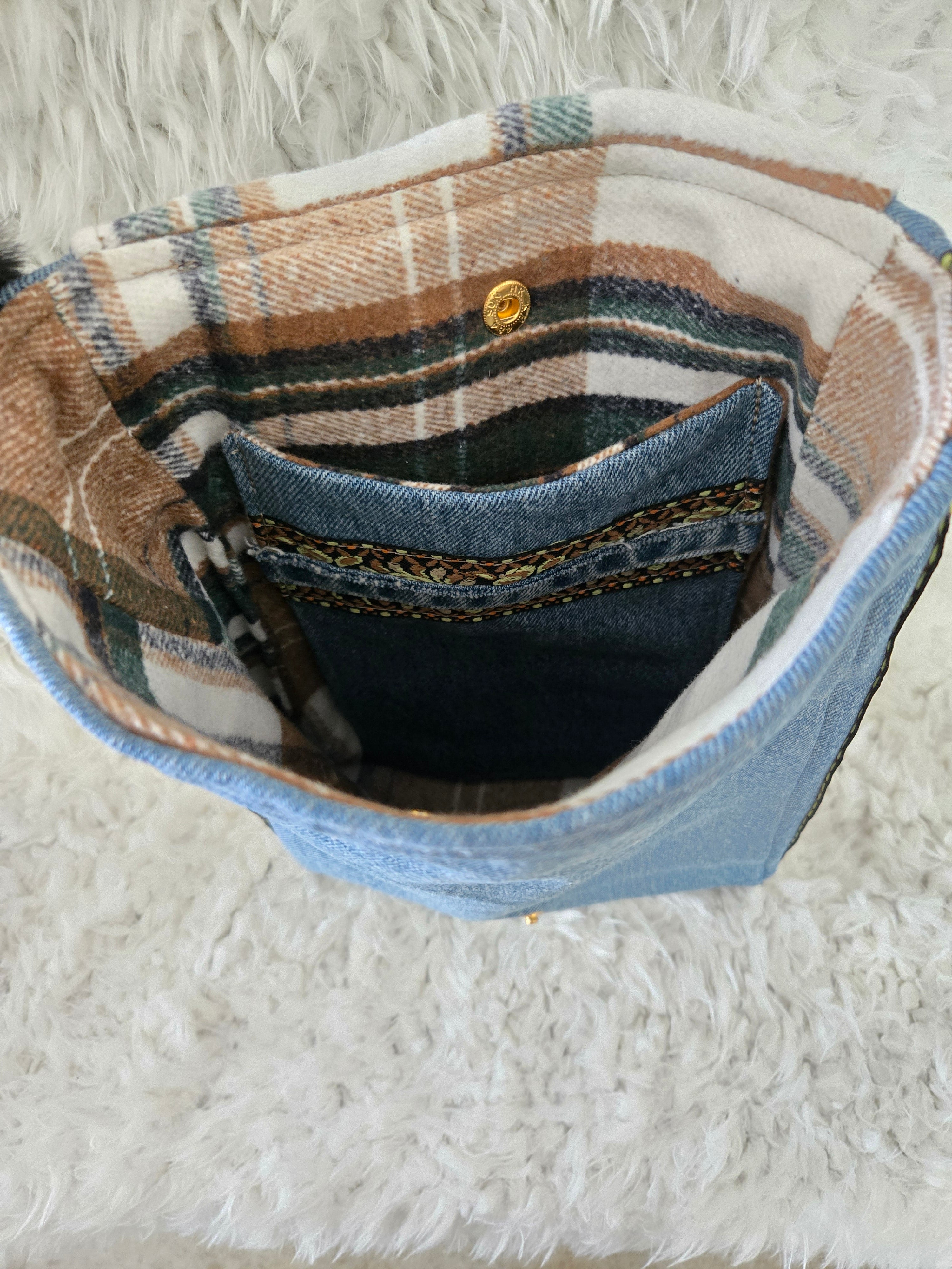 Jean and flannel cross body bag 10 / 13. Inches.