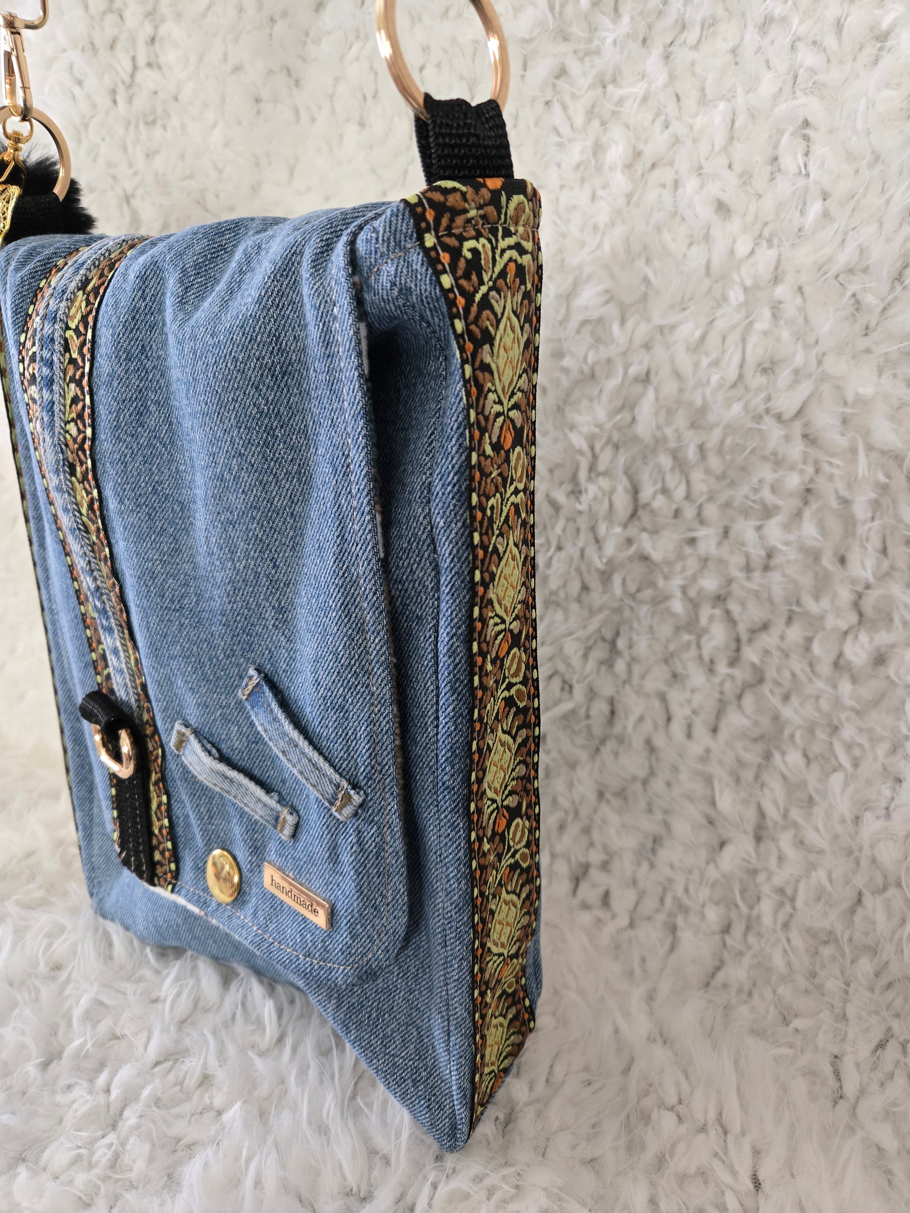 Jean and flannel cross body bag 10 / 13. Inches.